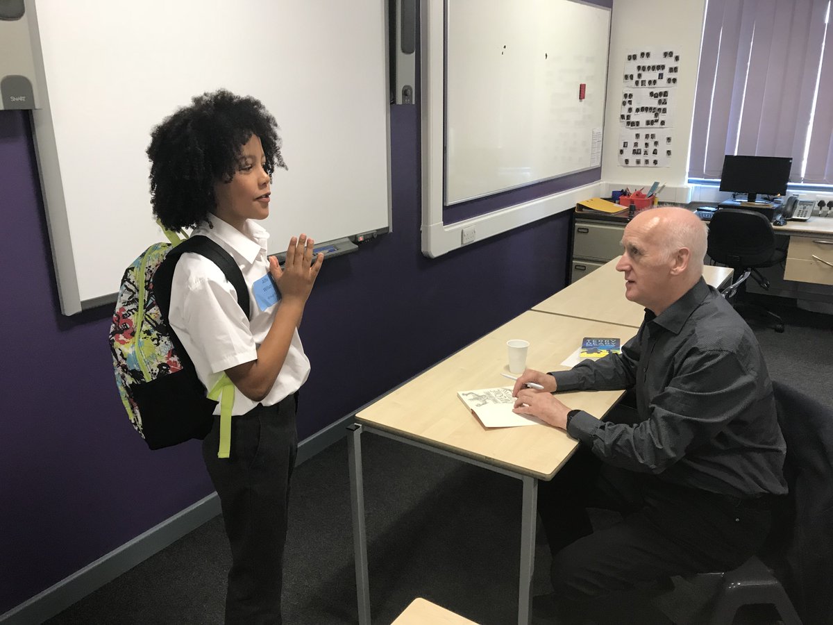 UAKSixthForm's tweet photo. @uak1 @BradfordLitFest #terrydeary #horriblehistories #yourjourneystartshere #aspirations #year6transition @UniofBradford https://t.co/lwa1hqrmu9