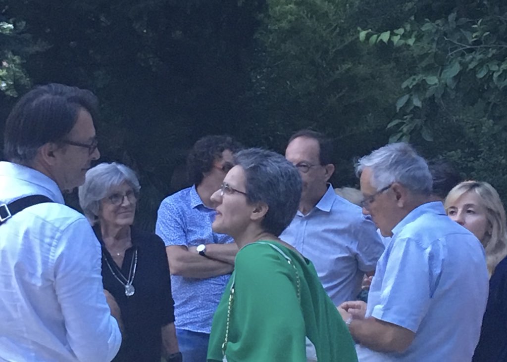 chantal_marion's tweet photo. Représente @Saurel_P #RencontreScientifique @montpellier_ #Barcelone dans le magnifique #JardindesPlantes @umontpellier @univpaulvalery #Villejumelle #COFSEC2018 #TFT @Mtp_FrenchTech @Montpellier3m #RI https://t.co/GVpTmVsxJK