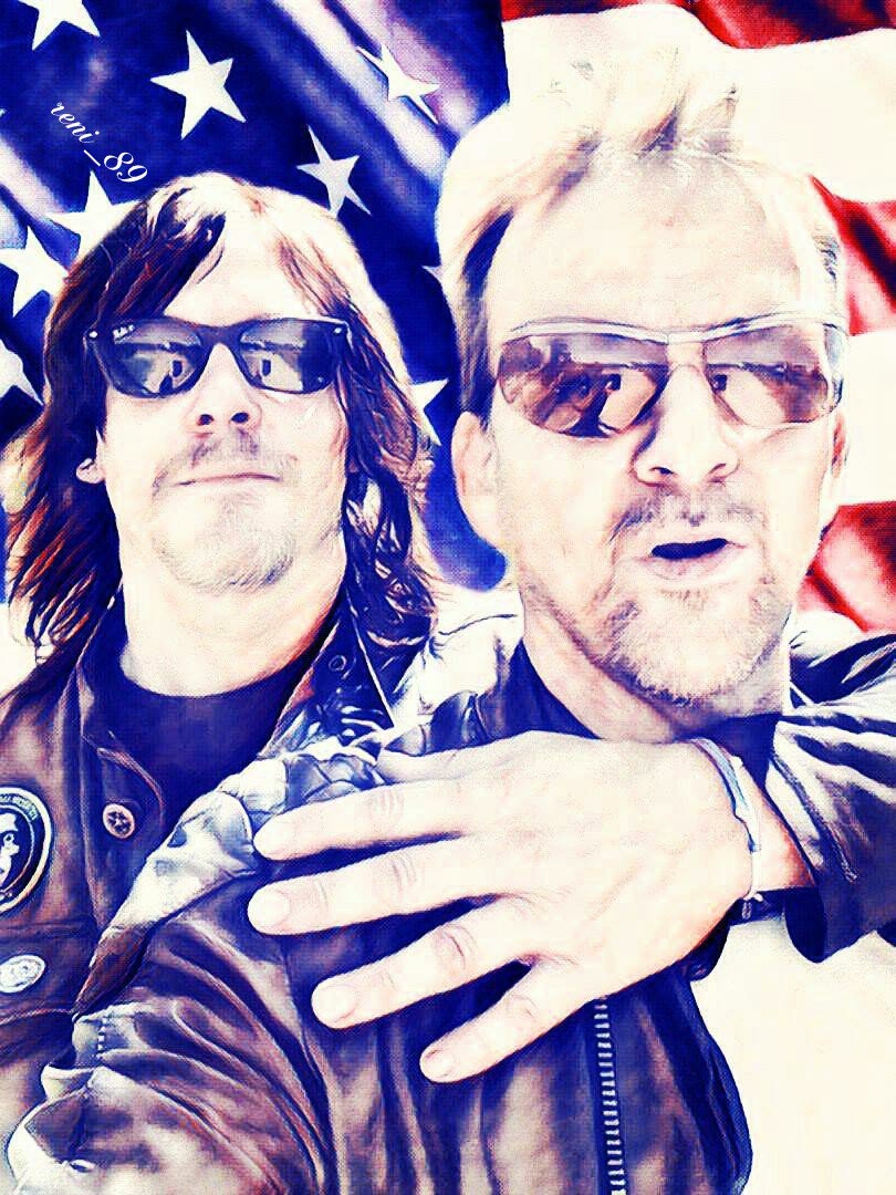 reni_89's tweet photo. #HappyFourthOfJuly @seanflanery &amp; @wwwbigbaldhead 🎉🇺🇸🎉🇺🇸🎉

#SeanPatrickFlanery #NormanReedus #Flandus  #IndependenceDay #America #4thOfJuly https://t.co/VYlkMKGkbp
