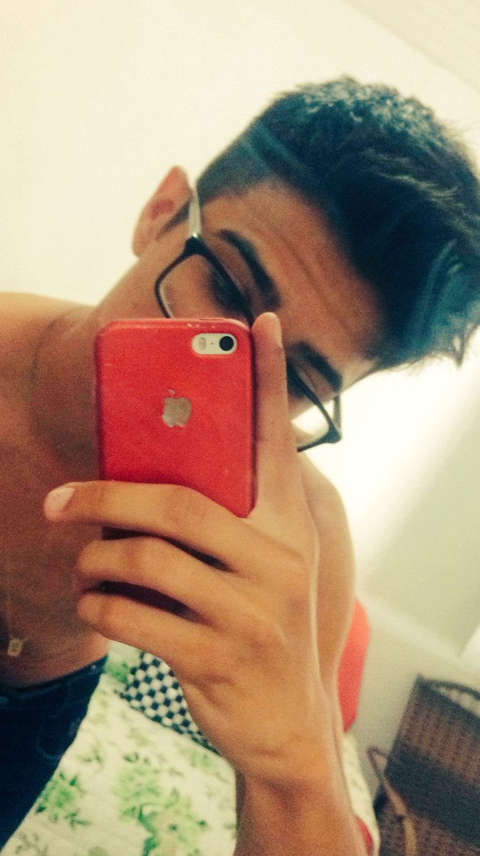 Raphaelrocha98's tweet photo. 💙💚💛 https://t.co/yf5jCxjIxp