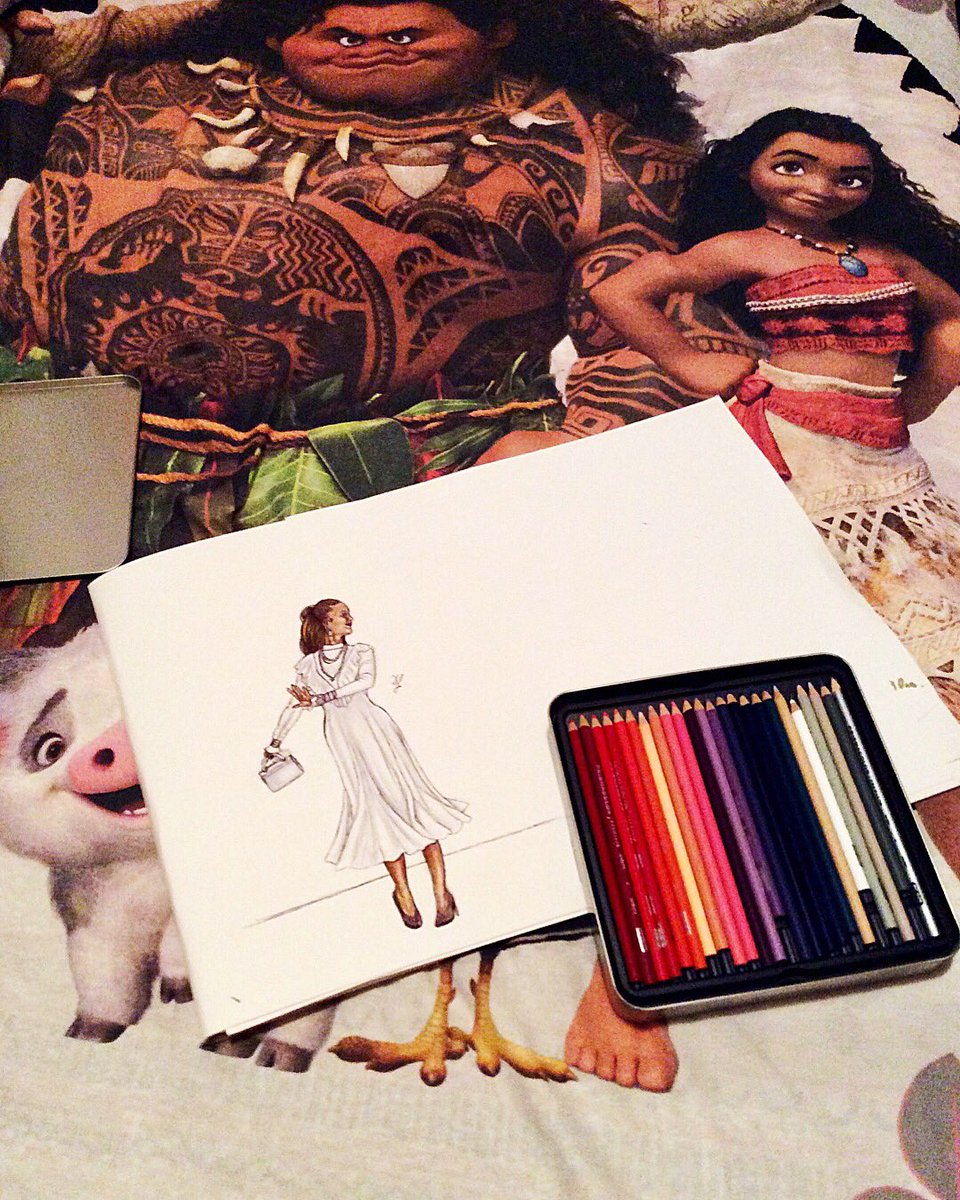 desieprincessa1's tweet photo. Progress . I paint Beyonce and the heroes of Moana looks at me . 😁❤️ #draw , #drawbeyonce , #drawgirl , #drawprogress , #drawpaint , #draw2018 , #colors , #paint , #paintings , #paintgirl , #paintpencil , #paintdraw , #pencil , #prismacolor , #progress , #beyonce , #moana . https://t.co/psz85G7E6c