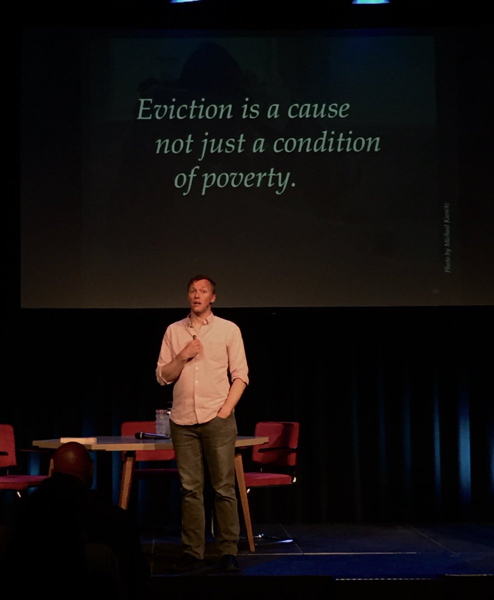 TBravoRebolledo's tweet photo. Great talk of Pulitzer Prize winner Matthew Desmond @just_shelter on eviction and poverty in Milwaukee @DeBalie organised by @JohnAdamsNL. A lot food for thought #homeislife https://t.co/WDfD2Ipt7Z