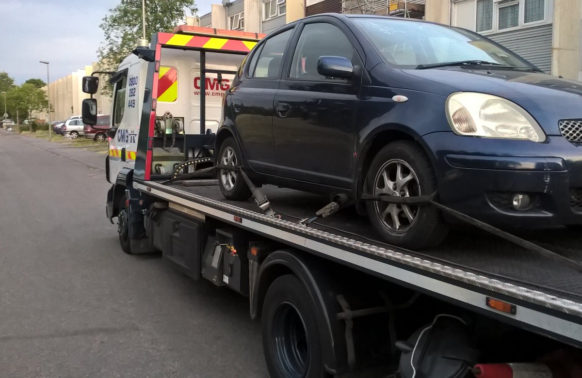 tvp_mk's tweet photo. Out patrolling Netherfield and this what happens when you don't have INSURANCE, TAX OR MOT! Some would say its a full house. The driver has been issued a ticket for these offences.
#MKSouthNHTP, #C6535, #C9402 https://t.co/Tv6sIo6xcm