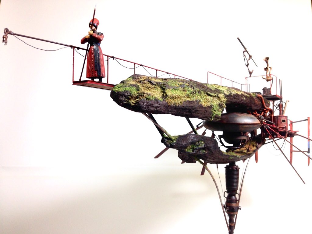 pascalblanche's tweet image. A wonderful mix of driftwood and plastic models by @katoya01.
