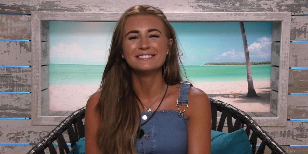 LiamPaddyy's tweet photo. In a world full of Megan’s be a Dani 💁🏻‍♂️. #Loveisland https://t.co/ArhLYbyaeh