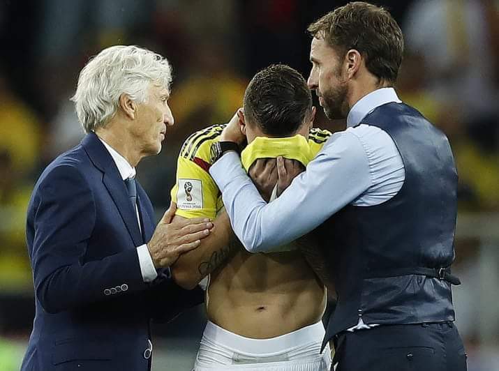 When being a gentleman and a human being outweighs being a manager one footballer consoling another ⚽️♥️🏴󠁧󠁢󠁥󠁮󠁧󠁿
