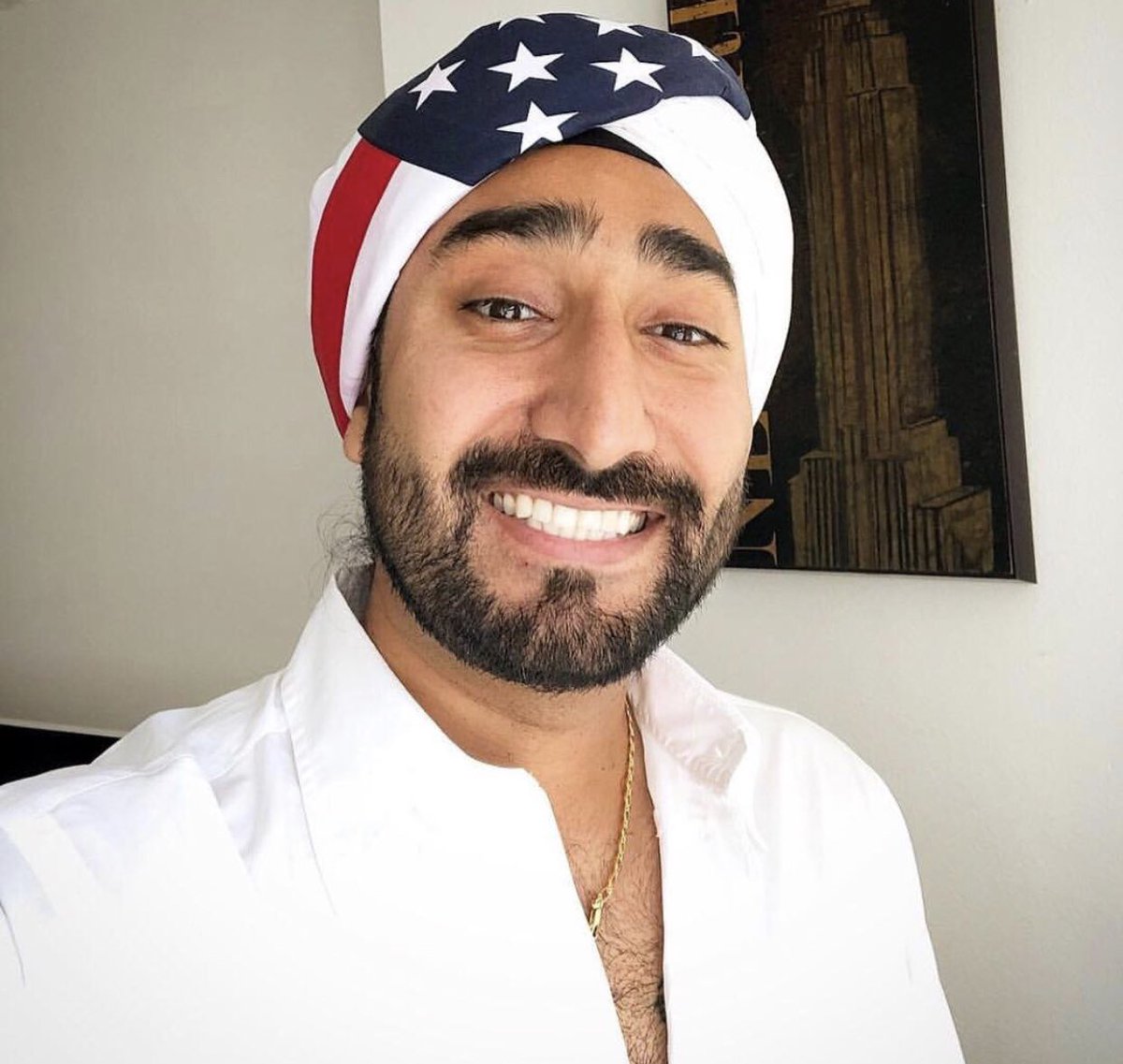 staj09's tweet photo. How does @manjandu958 look more like @JusReign than @JusReign right now! 😩😂 https://t.co/oZrcly9aoz
