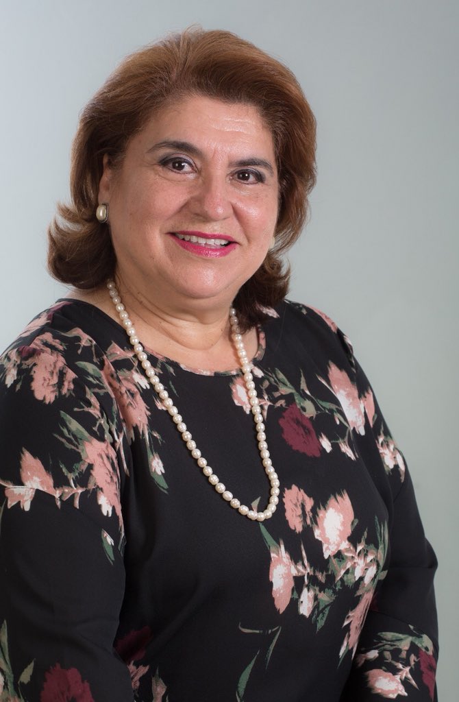 Quiero agradecer  de corazón a todos los hermosillenses que confiaron en Myrna Rea, fue una gran experiencia  y me ha inspirado aún más para seguir trabajando por mi ciudad. Reconozco además el triunfo de <a href="/CelidaLopezc/">CELIDA LÓPEZ</a> , e invito a todos a que juntos pongamos orden en Hermosillo.