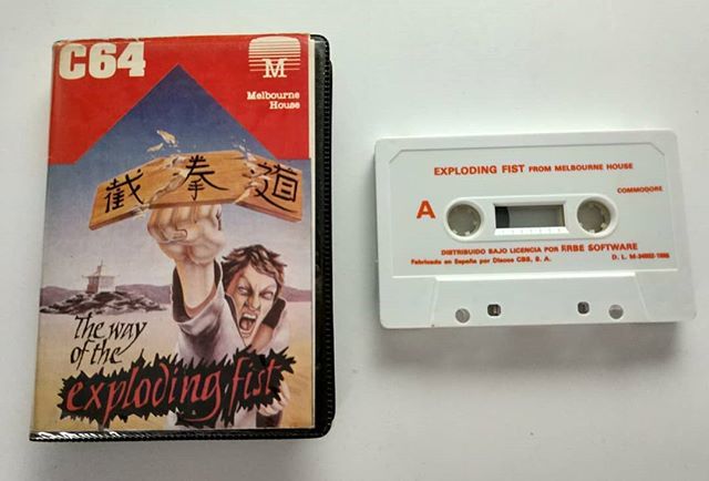 Faliorn's tweet image. The Way of the Exploding First (Commodore 64)

#retrogaming #retrogames #thewayoftheexplodingfist #wayoftheexplodingfist #explodingfist #commodore #commodore64 #c64 
I started practicing karate at the eight of 8. I always say that Kung-Fu Master was guil… ift.tt/2KBEwKc