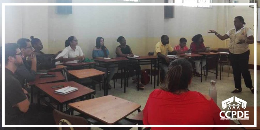 CcpdEsmeraldas's tweet photo. Esta mañana se mantuvo la reunión mensual de la Mesa Interinstitucional contra la violencia a niños, niñas y adolescentes en #Esmeraldas. Participaron delegados del #CCPDE, #CAINAF, #JuntaCantonal, #Mies, #Defensoriadelpueblo, #AldeasSOS, #ACNUR, #HIAS, y el Distrito de Educación https://t.co/geRLlEXQyy