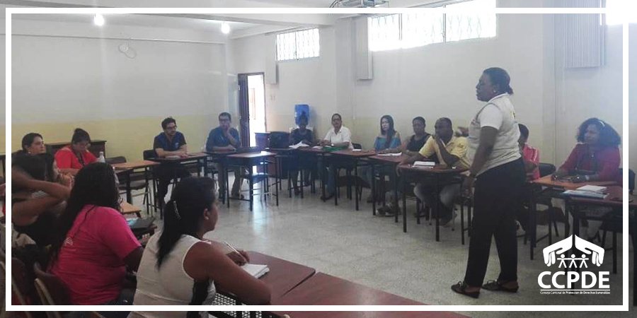 CcpdEsmeraldas's tweet photo. Esta mañana se mantuvo la reunión mensual de la Mesa Interinstitucional contra la violencia a niños, niñas y adolescentes en #Esmeraldas. Participaron delegados del #CCPDE, #CAINAF, #JuntaCantonal, #Mies, #Defensoriadelpueblo, #AldeasSOS, #ACNUR, #HIAS, y el Distrito de Educación https://t.co/geRLlEXQyy