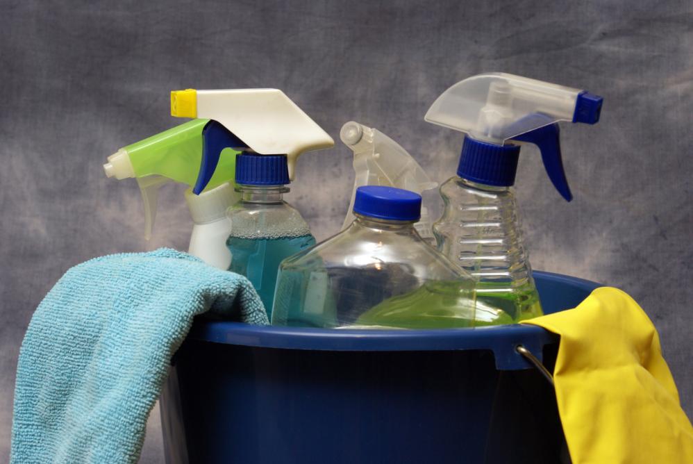 Did you know that certain household cleaners and detergents should not be used when you have a #septicsystem? qoo.ly/qj9hh