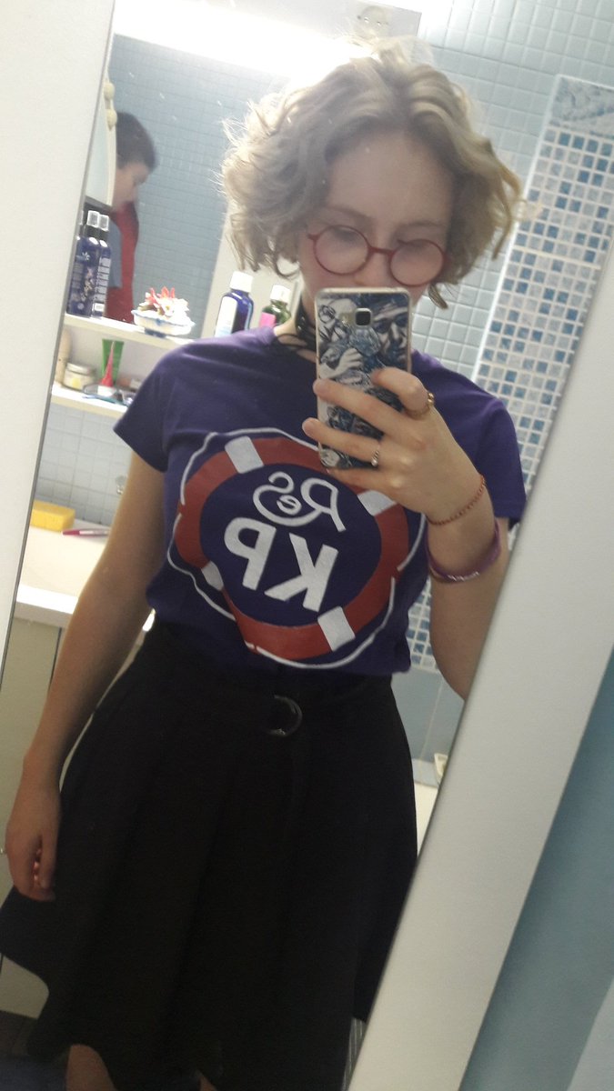 taeelie's tweet photo. Ce tee shirt me rend heureuse
#ResKP https://t.co/P8xS1mnSbu