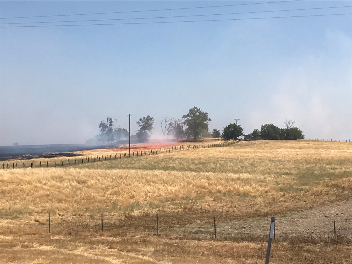 KRCR7's tweet photo. PAR FIRE #UPDATE: According to @CAL_FIRE, the #ParFire is now 100 acres. @fay_trevor is on scene working to get more information.
More >> https://t.co/tYIXXnTBEZ https://t.co/9rH4Qc6ToA