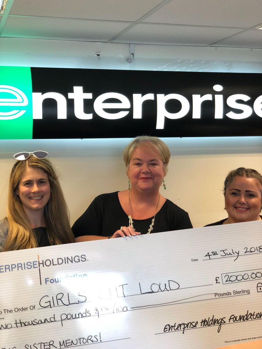 ShonaKing18's tweet photo. "We strengthen our communities, one neighbourhood at a time" 
Thank you so much @U3BetterMan  and @gpincheshire for the most amazing opportunity with @girlsoutloudorg/@divadomrocks.
#U3Elite  #bigsisterprogramme #eracvalues #bigsister 💚💜💚 https://t.co/HA66qTA4Eo