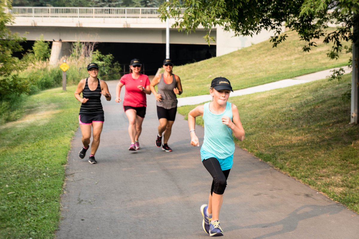 RunningRoom's tweet photo. Now that school is out for the summer, are you looking for activities you can do with the kids? Bring them out to the family-friendly 20 Minute Challenge on July 11th! Register for free > https://t.co/fRimdiitSw. #RunningRoom #RunWithRR #20MC https://t.co/xLSZ1hdMEd
