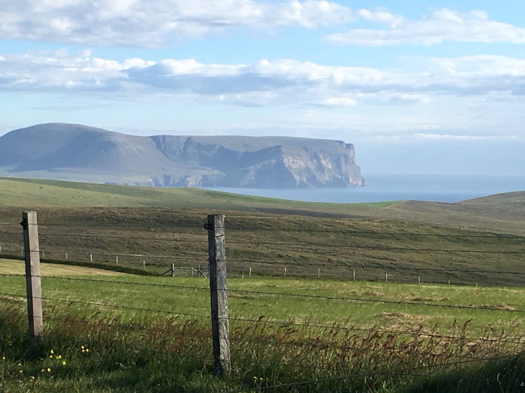 NavajoBirdsong's tweet image. Amazing views #brinkiesbrae n #miftihill #trigpoints