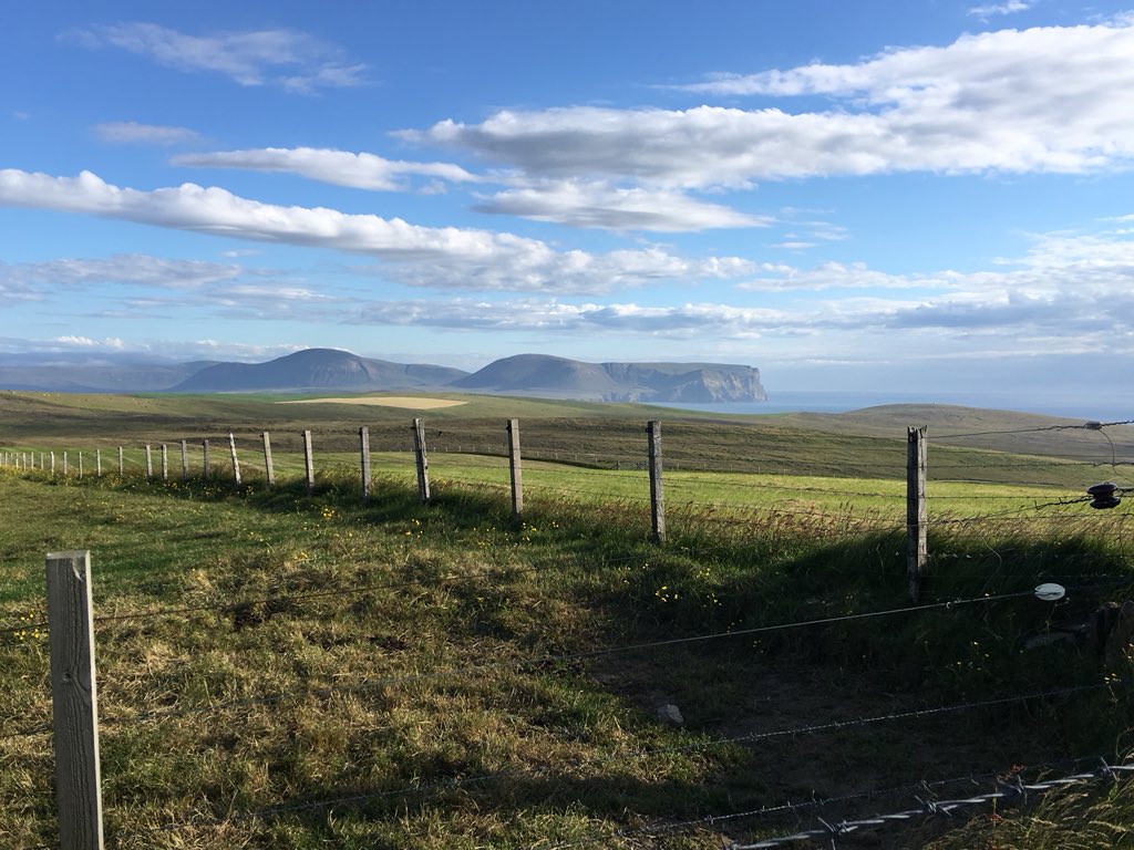 NavajoBirdsong's tweet image. Amazing views #brinkiesbrae n #miftihill #trigpoints