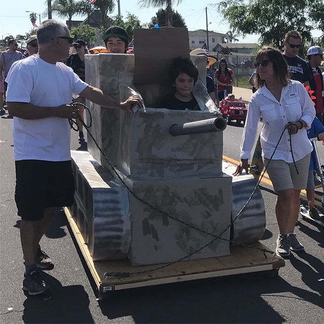 YouOverRotated's tweet image. The Ventura Push’em Pull’em Parade. Bring your bike or scooter... or tank. ift.tt/2lSNDXV