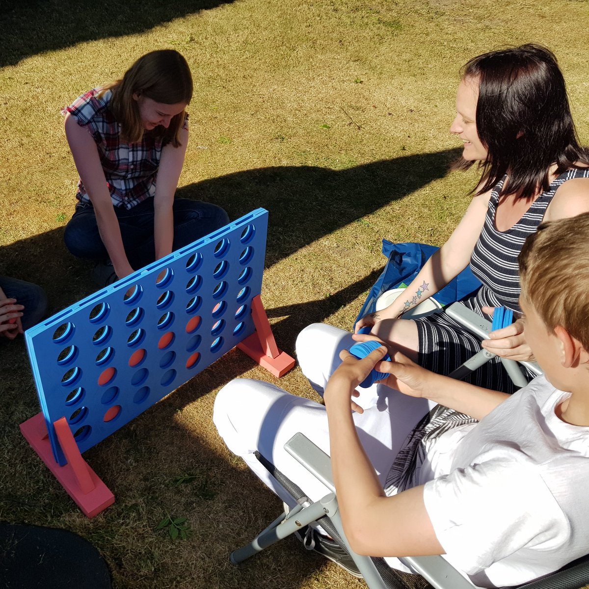 wine321's tweet image. Kids and I last week having fun in the sun