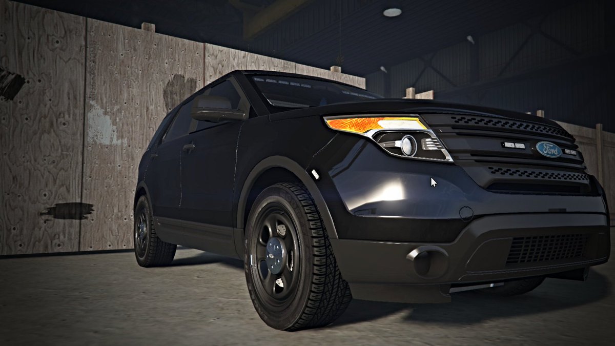 WavyStudios287's tweet photo. Spotted this beautiful 2013 Ford Explorer utilized by our Emergency Response Team at out training facility. https://t.co/mesV87KLeo