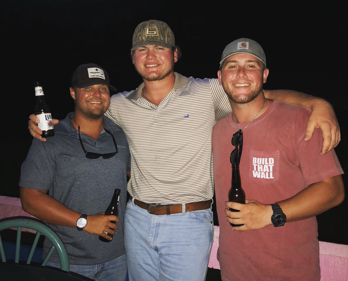 jtylermo's tweet photo. The Bama never disappoints 🇺🇸 #the4th https://t.co/ez411MKBtm