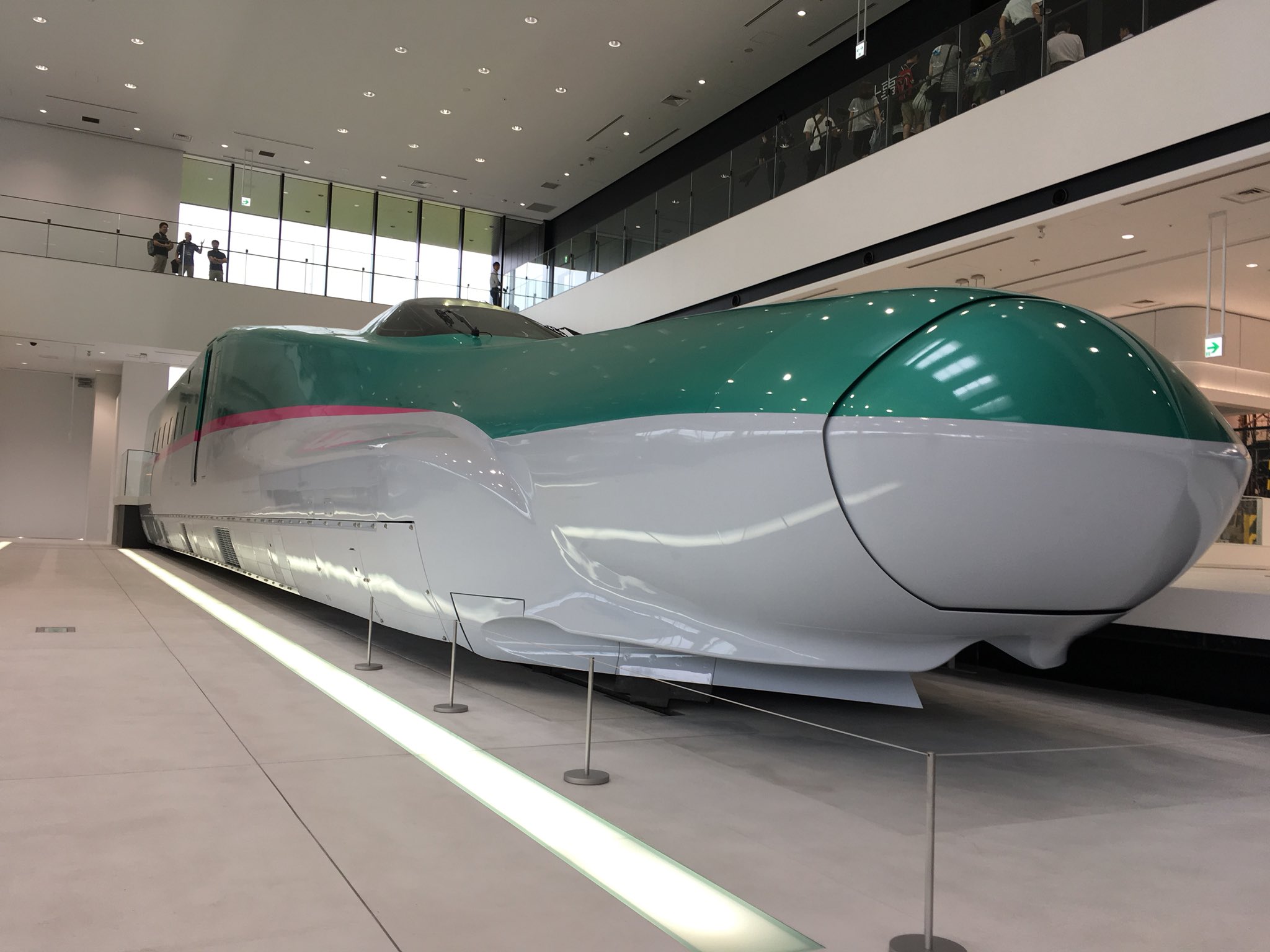 附 てっぱく新館のe5系シュミレーターはu99編成で一階のモックアップはu0編成だった いつか先行量産車が廃車となったら置き換えるのだろうか T Co Y2pdcnpiwy Twitter 附 てっぱく新館のe5系シュミレーターはu99編成で一階のモックアップはu0編成だった いつか先行量産車が廃車となったら置き換えるのだろうか T Co Y2pdcnpiwy Twitter