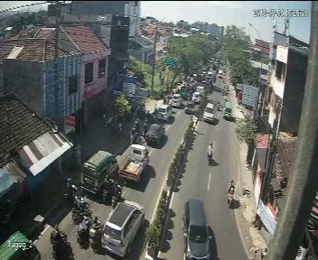 10.27 WIB Jl. Jend. Amir Mahmud (Tagog) Arulin Ke arah Bandung Terpantau Cukup Meriah