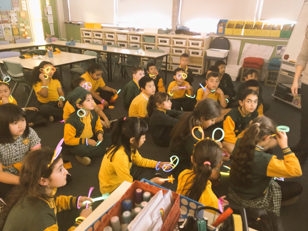 Celebrating strong attendance in 3A with a glow in the dark partayyy! #wellbeing <a href="/Genelle029/">Genelle Petruszenko</a> <a href="/FairWestPS/">Fairfield West PS</a> <a href="/tracyfunn/">Tracy Funnell</a>