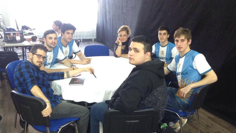 Strakacsgo's tweet photo. #TBT @MartinBiolchi @Kam1eSports @Jotita_Be @nblcsgo @tutecsgo @tomicsgo <3 <3 <3 https://t.co/LoHnSHJil6