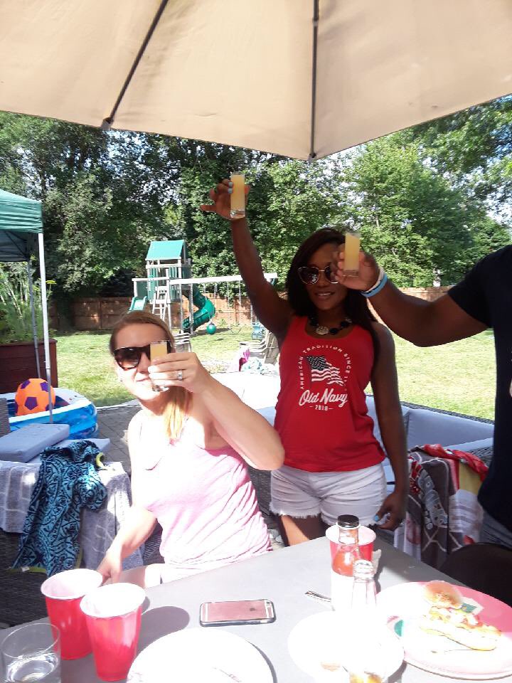 sexyjen83's tweet photo. Cheers to a beautiful 4th of July! #homemadelimoncello https://t.co/BkWhNGAkp6