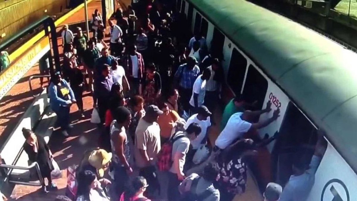 Hurt in train accident, woman feared she couldn't afford ambulance bit.ly/2tTcsr6 https://t.co/2REf99n6b3