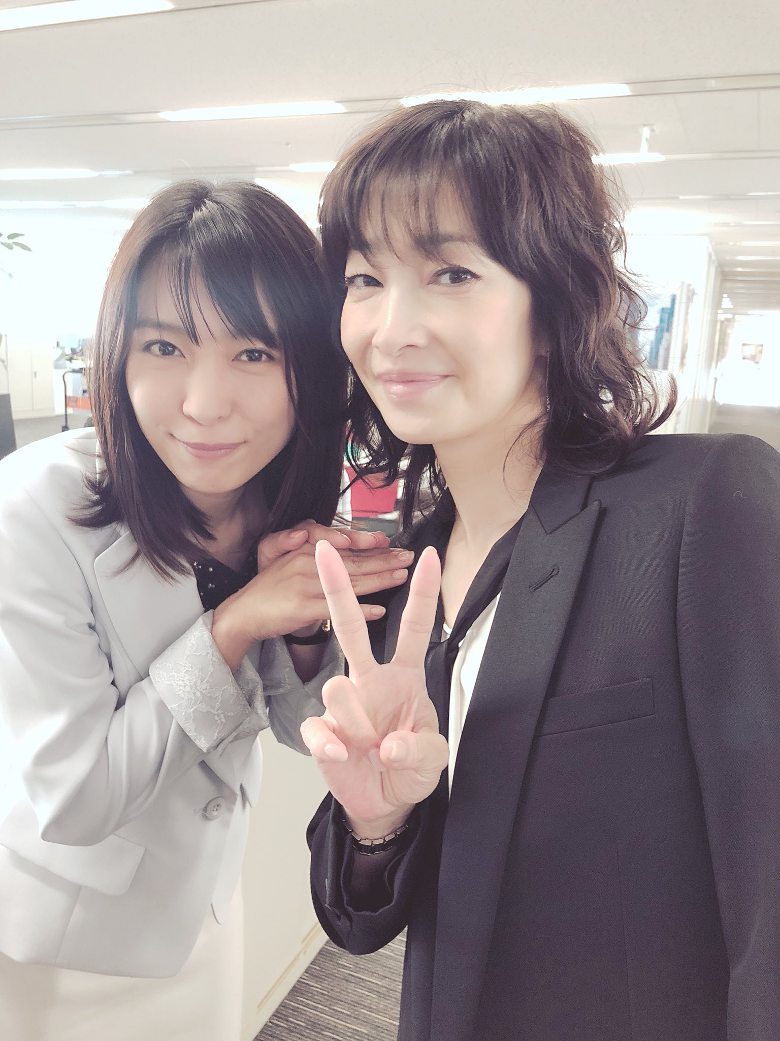 Twitter 上的 黒川芽以 さて 部長 風花凛子の恋 今日からですよー りょうさん いや 凛子さんカッコいいっす 今夜11 59 0 54 読売テレビ 日本テレビ系 私は謎に弟子ポーズ 笑 島耕作 風花凛子の恋 りょう T Co Ybdsgvk8cb Twitter
