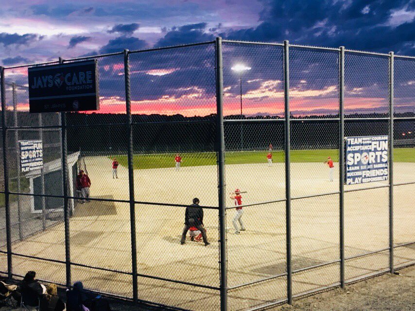 ksherriffs3's tweet image. Beautiful night at the baseball field. Caps versus Caps! @baseballstjohns #goredgo