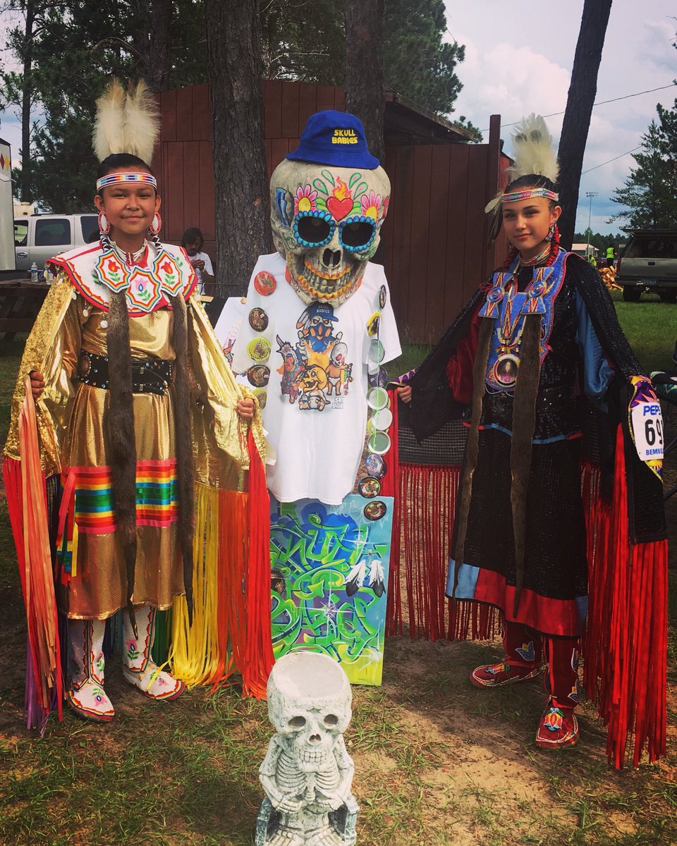 skullbabies's tweet photo. CAss LAKE SHOWING SKULL BABIES LOVE... https://t.co/PVzkwYJVKP