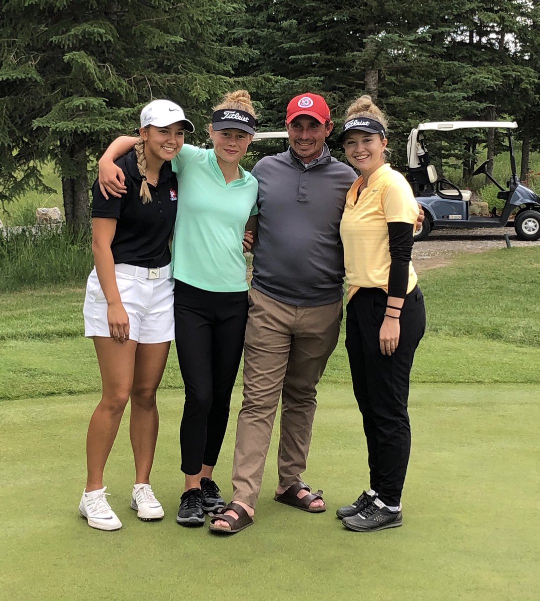 worm_tracker's tweet photo. Congrats to @glencoegcc βs high performance coach @lukeworkman who owns the podium π
π₯π₯ at the AB jr Girls Championship with @Anna_Ackroydπ @tillitclaggett Kaitlyn Wingnean ποΈββοΈππͺ https://t.co/QymHsaVYla