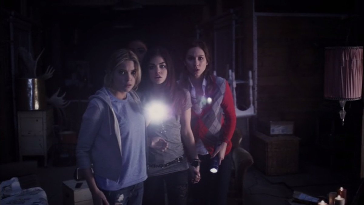 deia_gomes01's tweet image. Minha definição de SAUDADES foi atualizada com sucesso! #PLLfamilyforever

😢😍😱😳💔💞💜❤