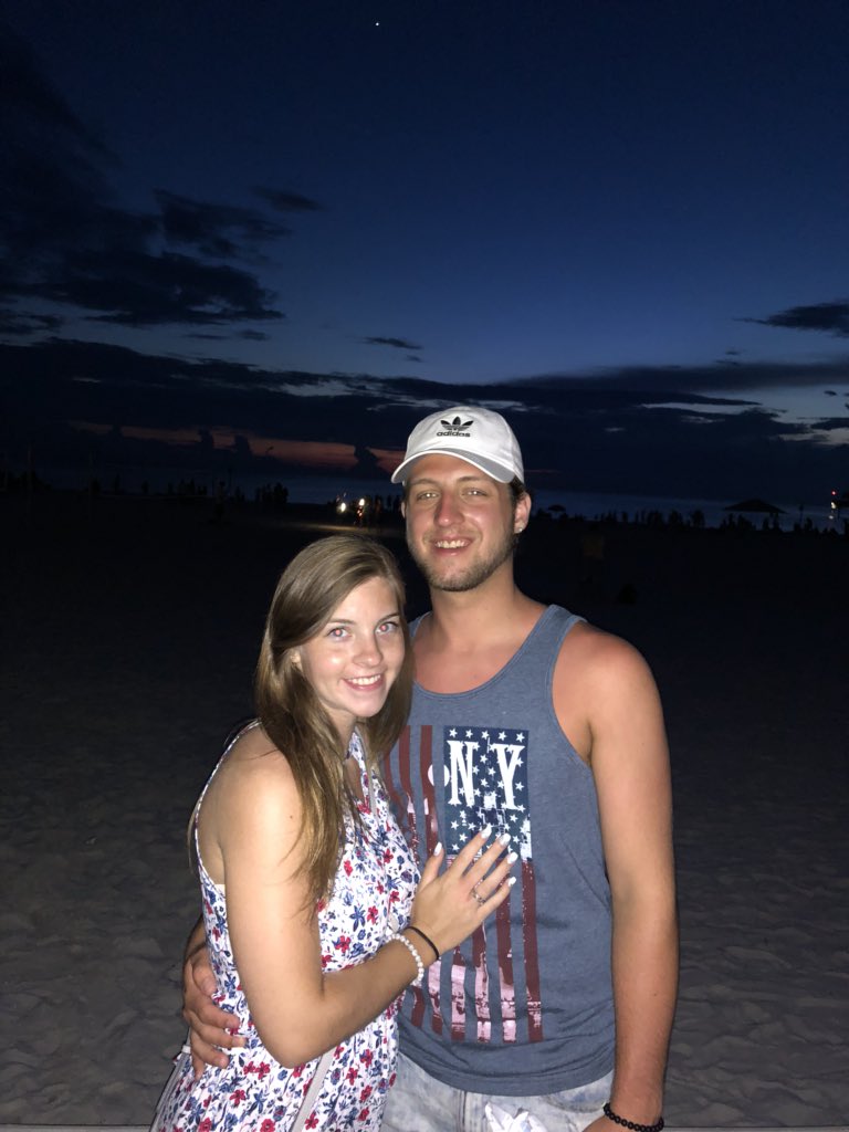 becker_37's tweet photo. I’m so in love with you ❤️ https://t.co/OOyjcVnmMQ