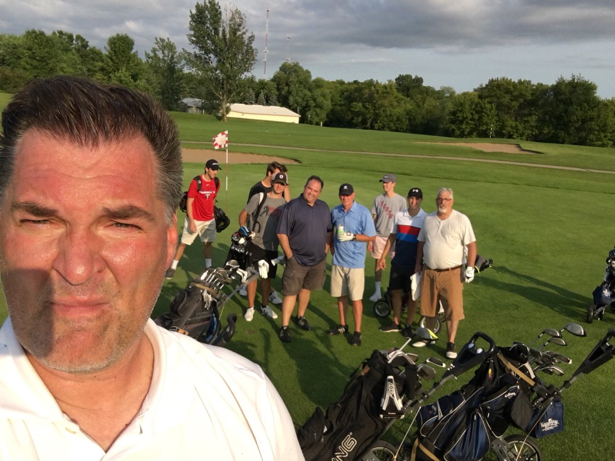 Mark Olsen tweet media