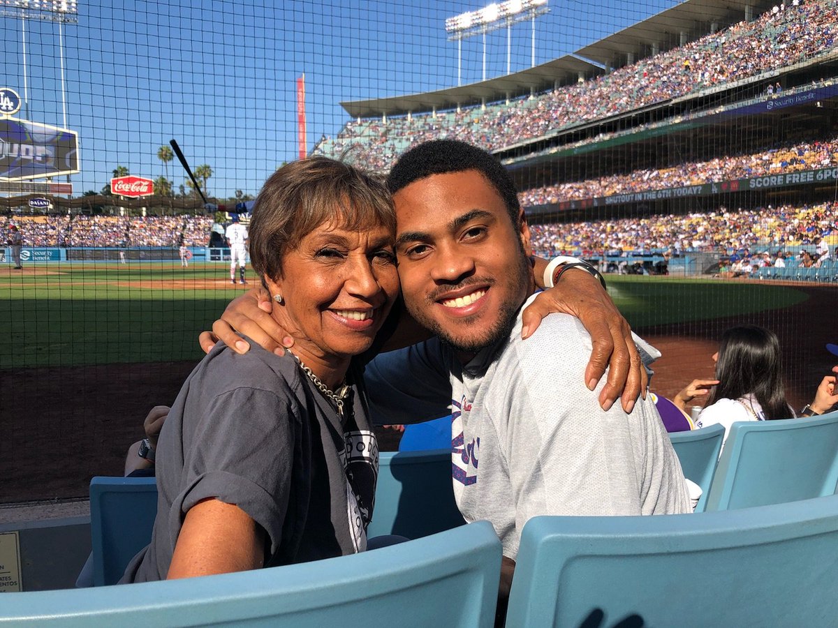 hollyrpeete's tweet photo. What a perfect day for a @Dodgers baseball game!!⚾️🤩💓
RJ came up from the clubhouse to sit with his Gramz for an inning!! #GoDodgers #HappyFourth #clubbylife #MeetthePeetes https://t.co/toFj2AM0gD