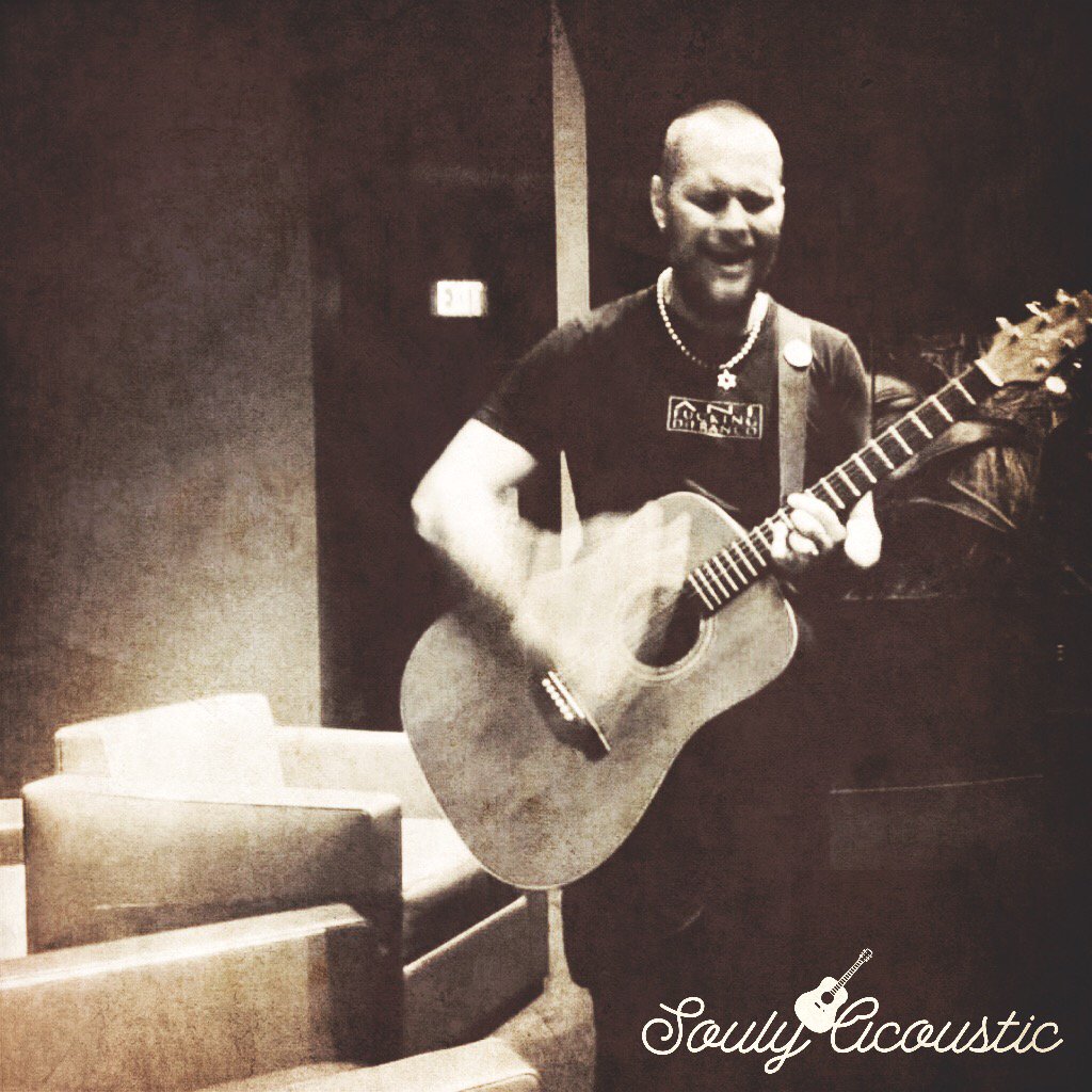 SoulyAcoustic's tweet photo. Thank you @OffDaCell for making this look pro!! You are awesome!! https://t.co/fBapkpUVnd