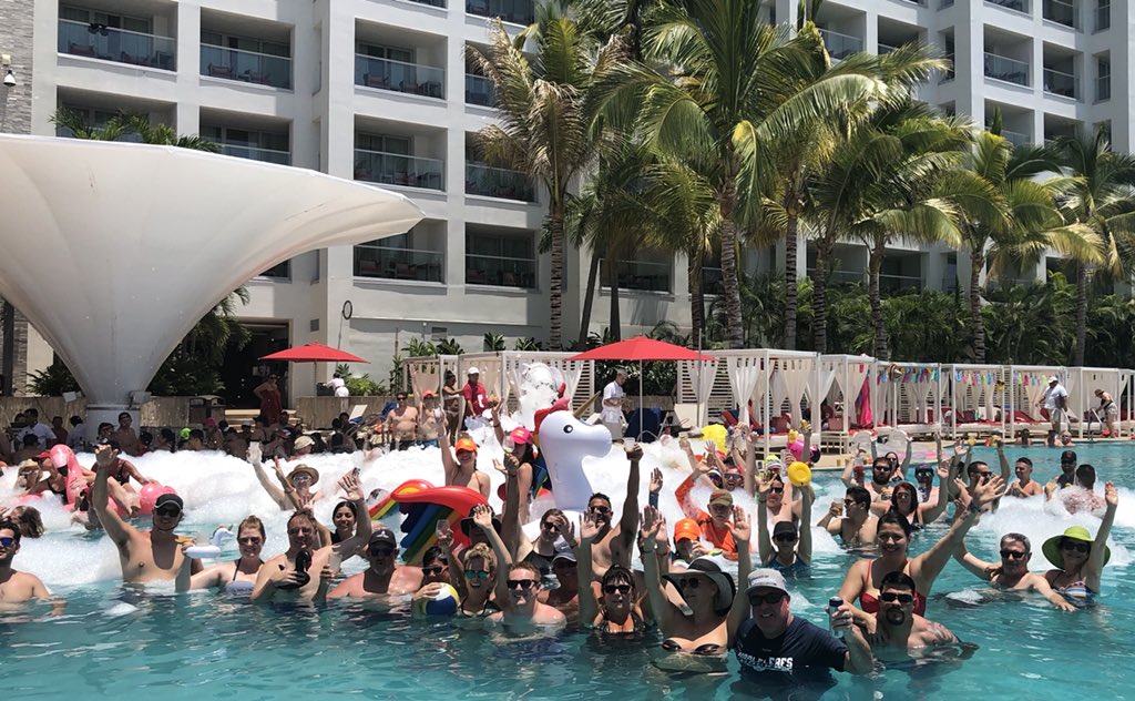 Así comienza otro año de #HotSummerExtravaganza #HSE <a href="/grandfavallarta/">Grand FA Puerto Vall</a> LOS ESPERAMOS !!! #trepaudandco