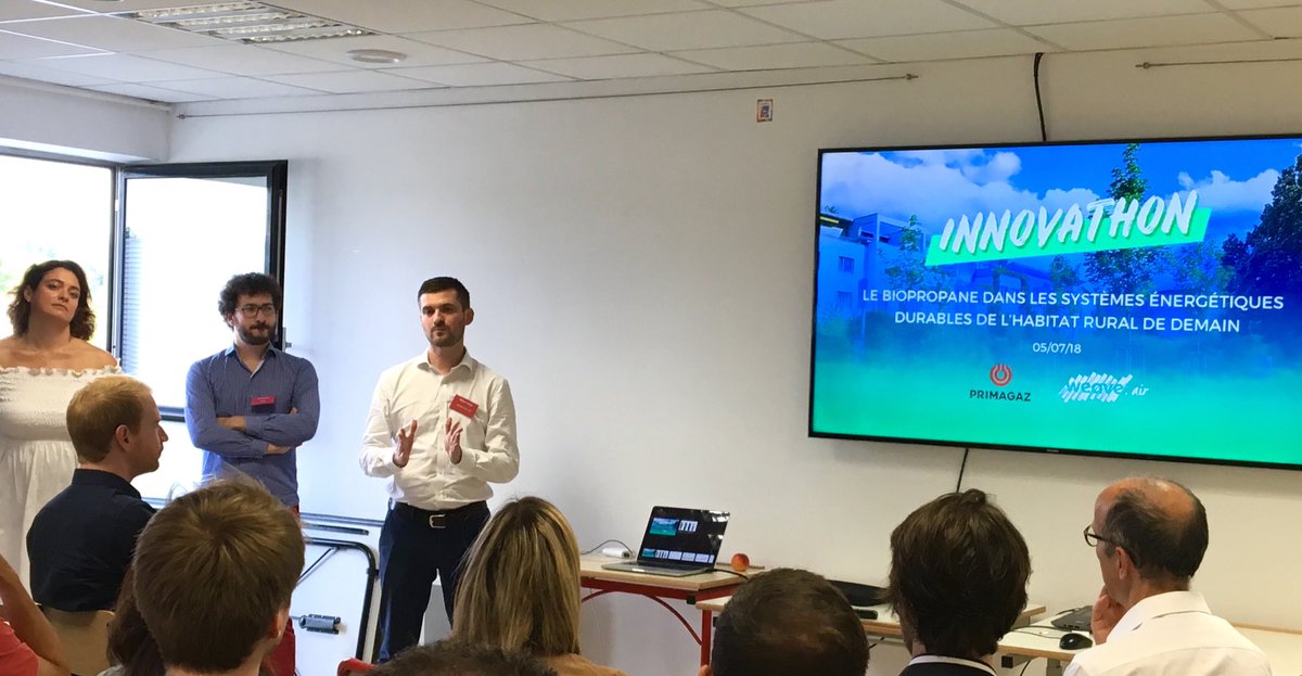 weave_air's tweet photo. Et si on s'attaquait aux émissions de #GES de la construction? Innovathon ⁦@lecolededesign⁩ avec ⁦@Primagaz_France⁩ pour co-concevoir le système énergétique au biopropane de l'habitat de demain
#biopropane
#openinnovation #habitatdurable #ENR https://t.co/yasRlM3Leb