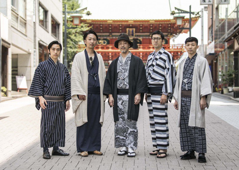 تويتر Isetan Men S 公式 على تويتر 浴衣の新しい着こなしを提案 Y Sons ワイ サンズ で仕立てる粋な男の ゆかた とは 詳しくはこちら T Co Utqnnwdy6e Kimono Yukata Japan 着物 浴衣 和装 夏の着こなし 夏のコーディネート