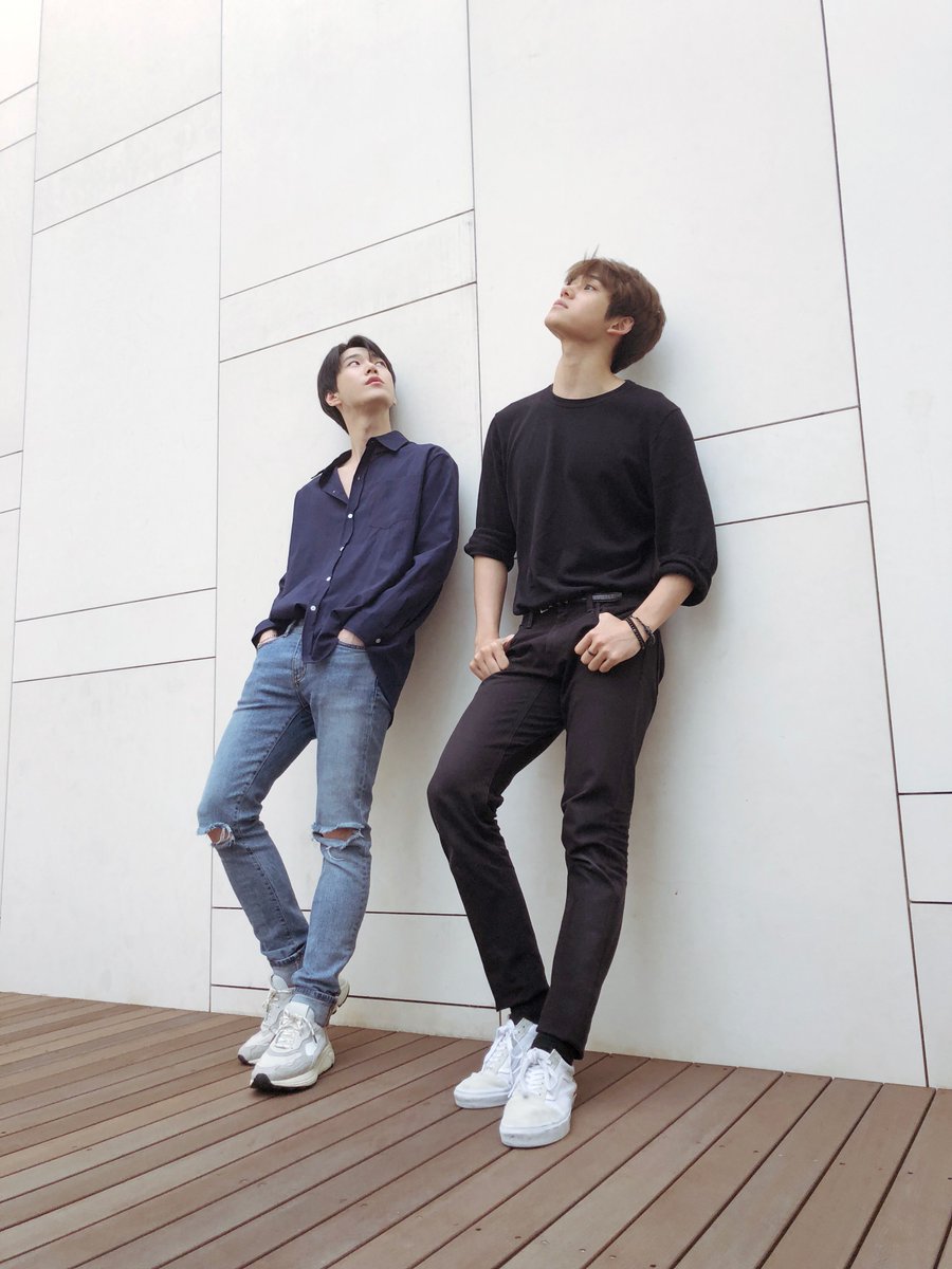 NCTsmtown's tweet photo. 인생 꽃처럼 예뻐요 ❤️ 루카스는 저의 태양같아요.  🌞 루카스랑 항상 함께할께요! 
@.@ https://t.co/9gPxVsQqRL
