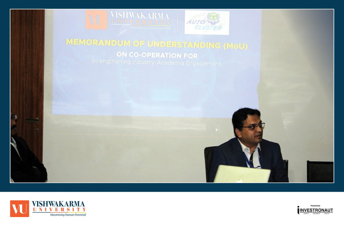 #Vishwakarma #University, Pune and #Auto #Cluster signed a Memorandum of Understanding (MoU) to facilitate student #internships, #liveprojects and strengthen the industry- academia engagement. Auto Cluster Chinchwad Pune.