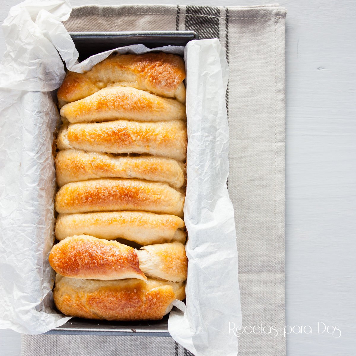 Recetas_para_2's tweet photo. Aunque sea verano, no me he podido resistir a hornera este #brioche. Relleno de #nutella está increíble. #receta #RecipeOfTheDay #recipeblog #recetasparados https://t.co/otwiovLdmT https://t.co/Zq2vifCozR