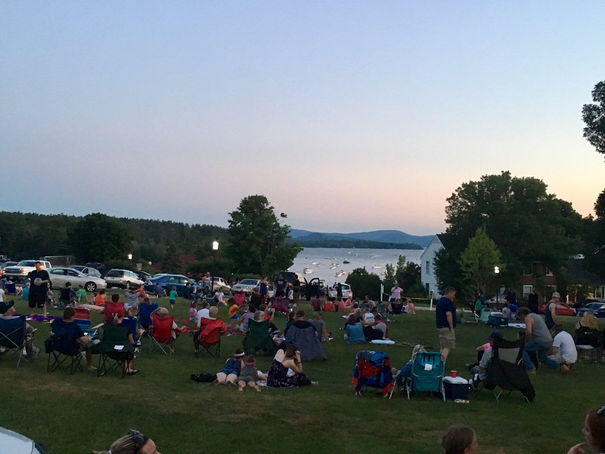 Brewster Academy Campus Visitors Rallying For A Good Seat To Watch The Fireworks Happy 4th From Brewster Mf4ba