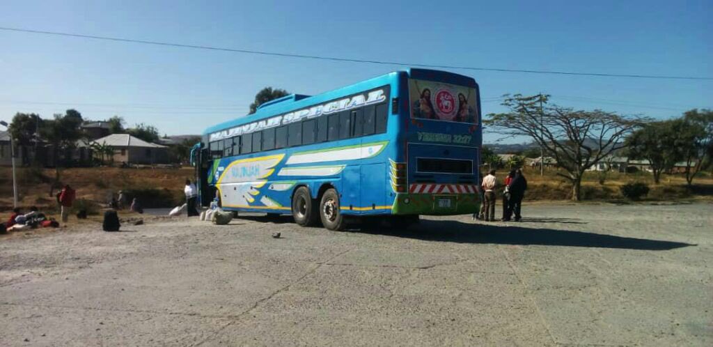 BusesSouthern's tweet photo. JANA 4/7/2018
From DAR paka KYELA

1:Majinjah special DCE saa 22:17
2:Newforce DKB 208 saa 22:32
3:Newforce DKB 213 saa  22:41
4:Kyela exp DEF saa  22:52

🔥 https://t.co/qQrwuUKa6y