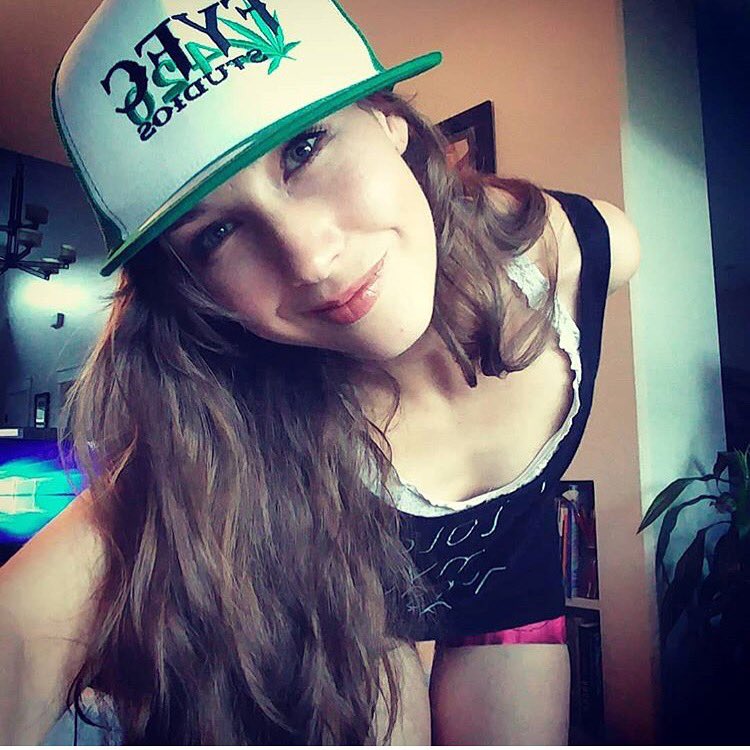 ShawnIsFear's tweet photo. This is the shit that makes it all worth it! Thank you #Cannalizcious for your support! #Humbled #Support #Fam
#FYFCStudios #Cannabis #CannabisCommunity #cannabisculture #truckerhat #snapback #Budzone #Weed #Podcast #canadianstoners #stonerfam #IAmCannabis #picoftheday https://t.co/HuPS5f3nVh